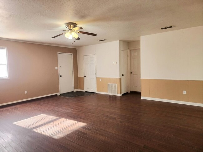 Foto del edificio - 504 S Avenue B