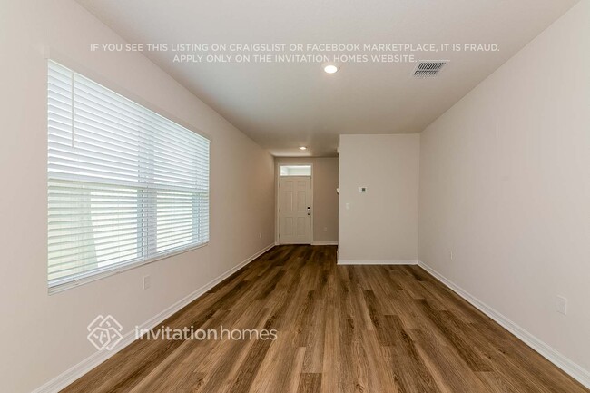 Building Photo - 7989 Majestic Palms Ct