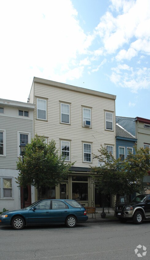 Foto principal - 225 Warren St