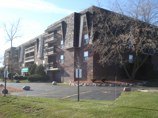 Primary Photo - Bayside Village Apartments