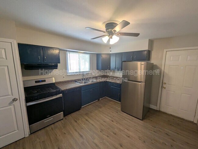 Foto del edificio - 1700 Kay Dr