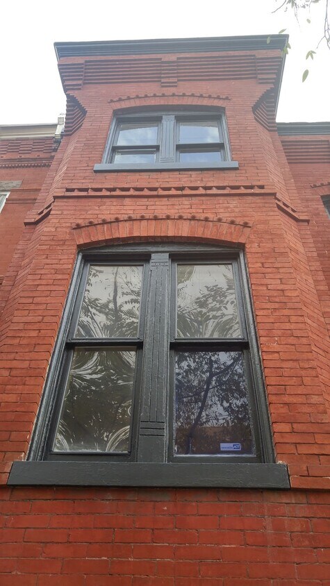 Foto principal - 1336 22nd St NW