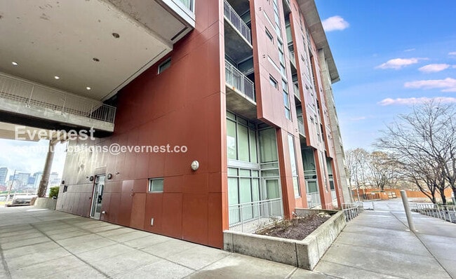 Foto del edificio - 2115 Yeaman Pl