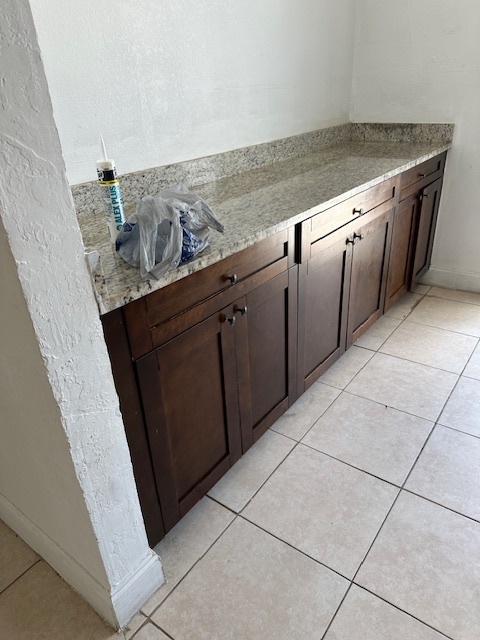 Building Photo - 2 REGULAR SIZE ROOMS & 1 LIKE ITS OWN APAR...