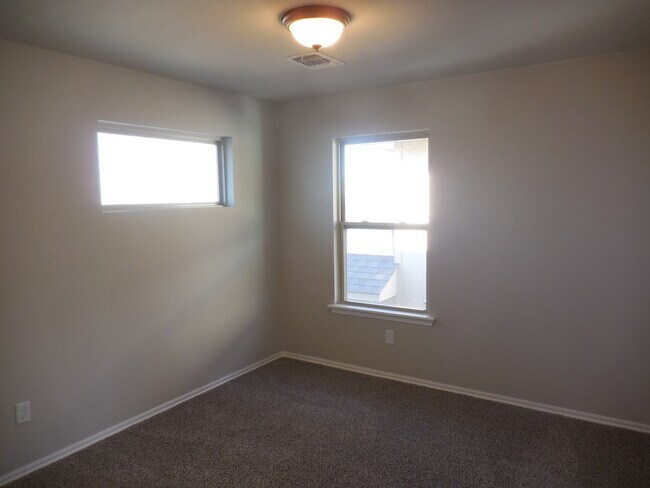 Foto del edificio - 118 NE 23rd St