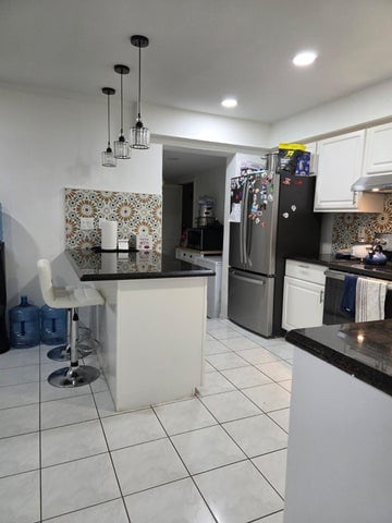 Foto del edificio - 810 Sandtree Dr