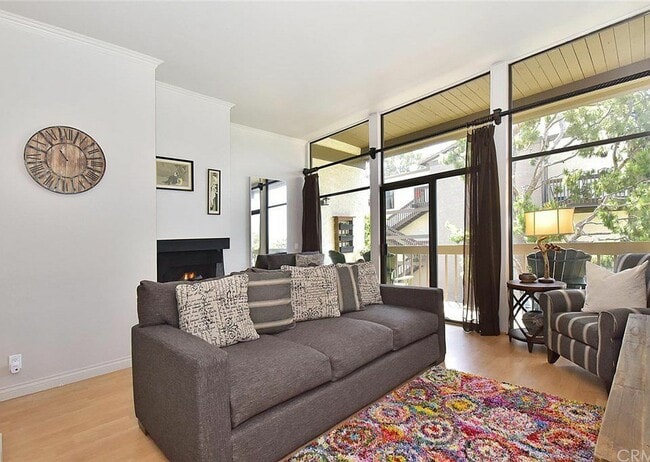 Foto del edificio - 7204 Marina Pacifica Dr S