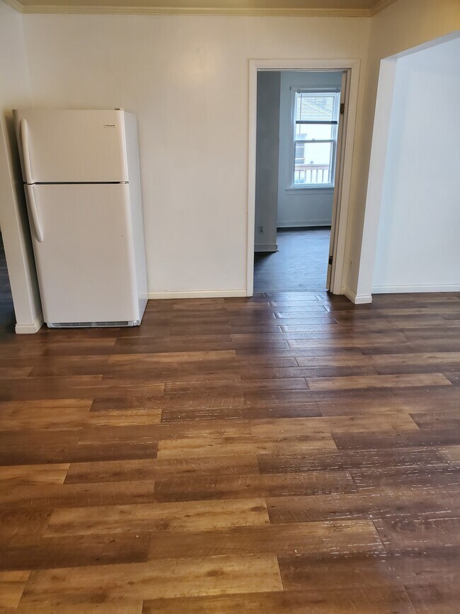Foto del edificio - 1410 W 6th St