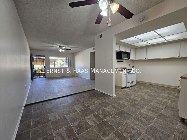 Building Photo - 282 Molino Ave