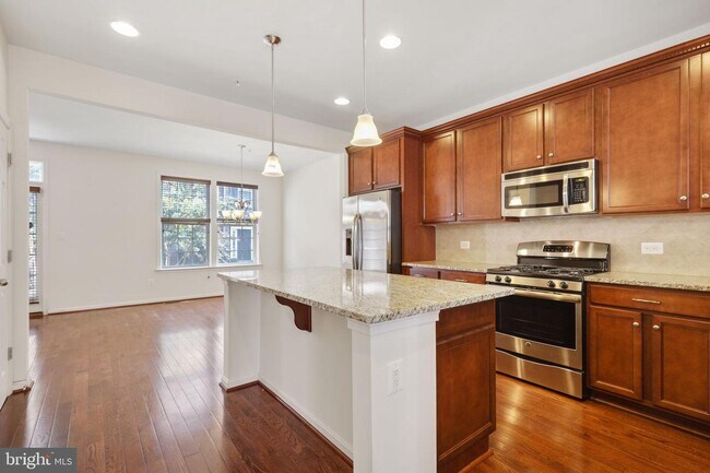 Building Photo - 359 Paladium Ct