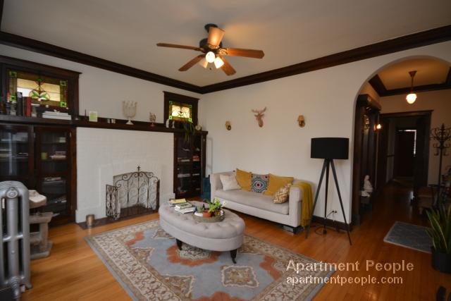 Primary Photo - 4715 N Washtenaw Ave