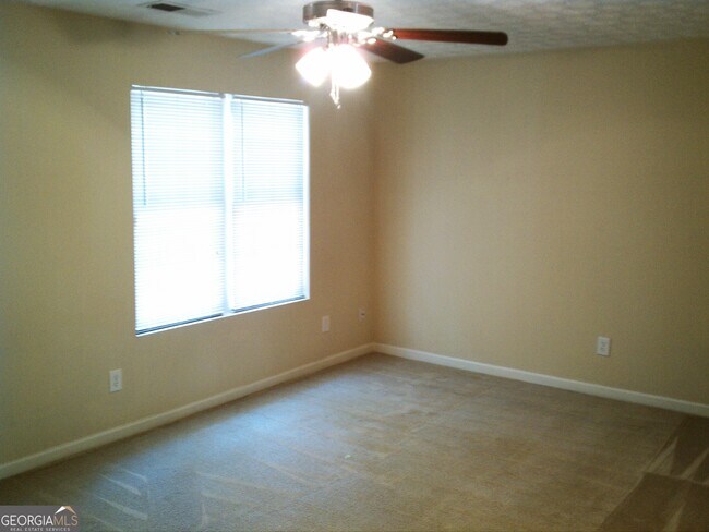 Building Photo - 8422 Carlington Ln