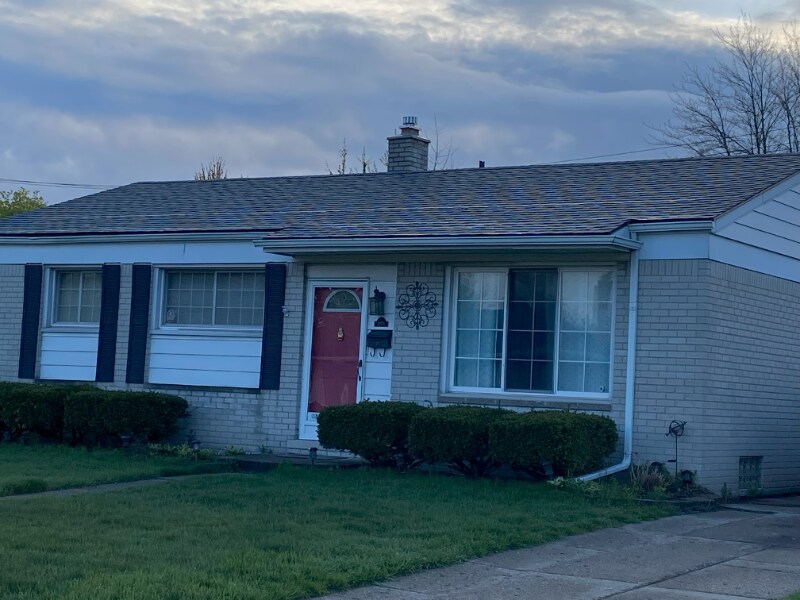 Foto principal - 6924 Bison St