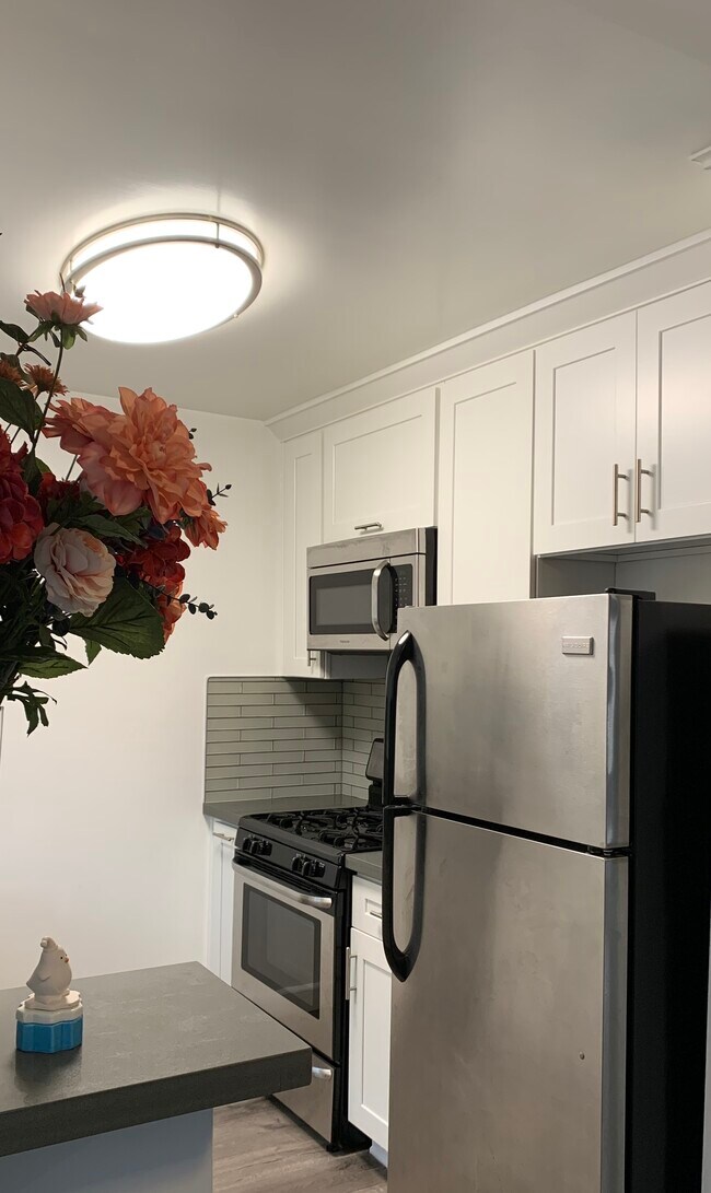 Foto del edificio - 1645 Amberwood Dr