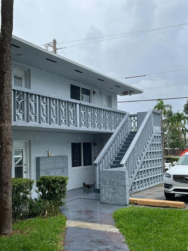 Building Photo - 898 NW 45th Ave