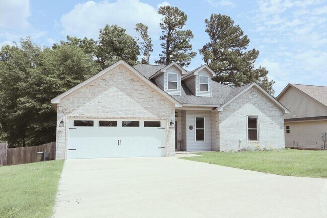 Foto del edificio - 205 Windcrest Cir