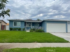 Building Photo - 455 E Rosslynn Ave
