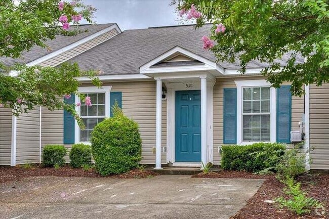 Building Photo - 521 Southern Hills Dr
