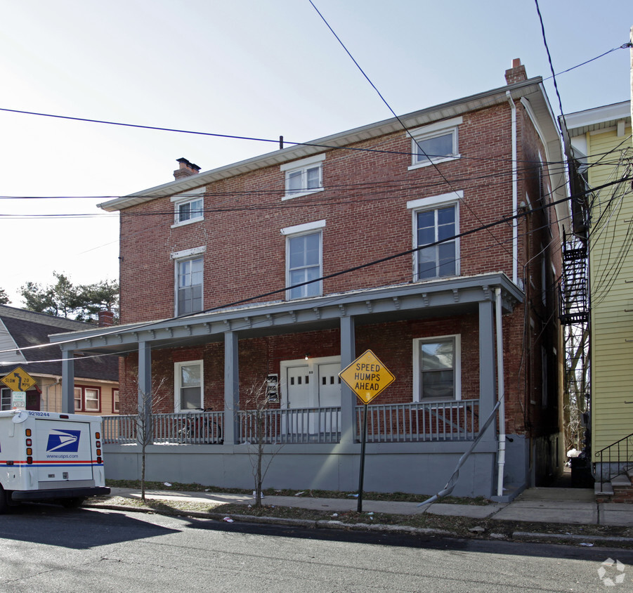 Building Photo - 88 Harvey St