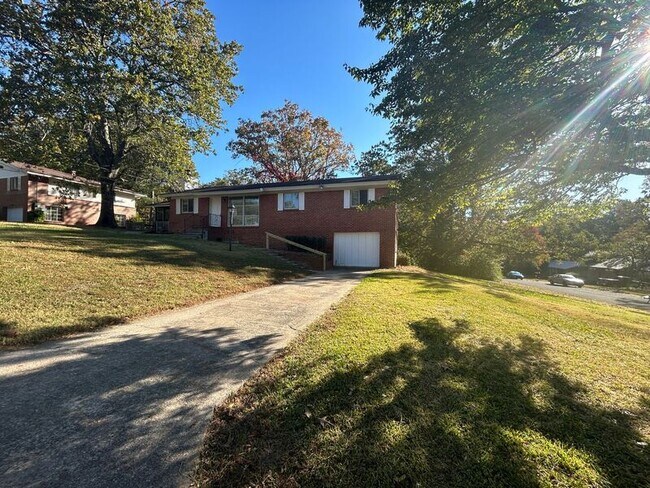 Foto del edificio - 1633 3rd Pl NW