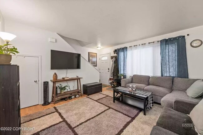 Foto del edificio - 301 N Spruce Dr
