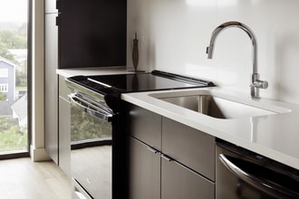 Interior Photo - Six Hundred West Main