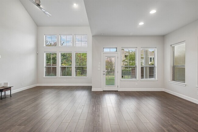Building Photo - 623 Aspen Valley Ln