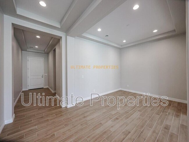 Building Photo - 12658 W Cassia Trail