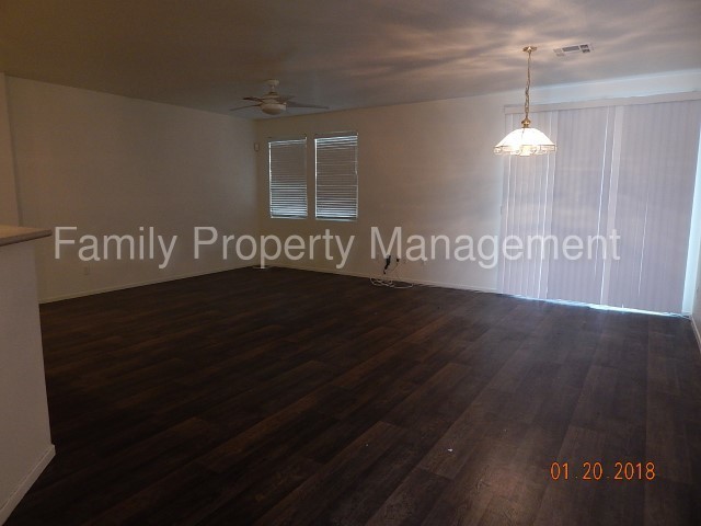 Building Photo - 5622 Sage Pines Dr