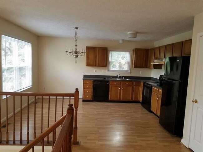 Foto del edificio - 693 212th St, Pasadena, MD 21122