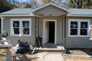 Foto del edificio - 221 Thompson Ave