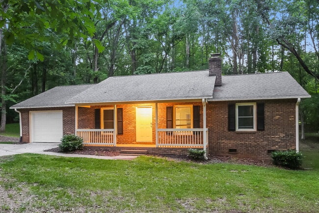 Foto del edificio - 431 Hillcrest Dr