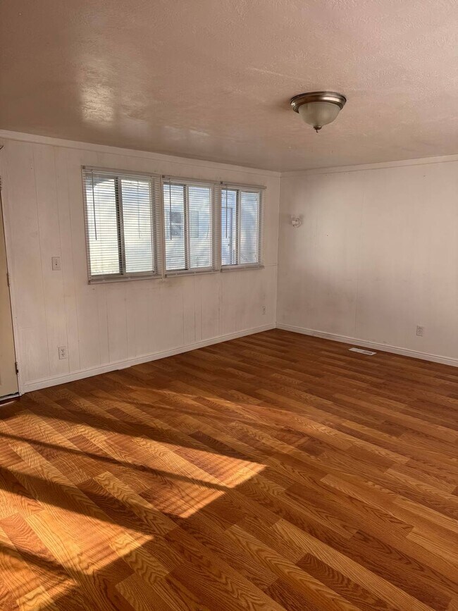 Foto del edificio - SALINA RENTALS - TRLR #4