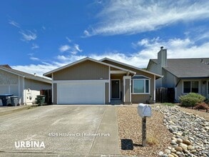 Building Photo - 4526 Hillview Ct