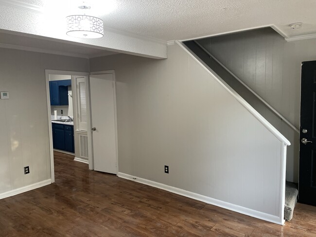 Building Photo - 1600 N Madison St