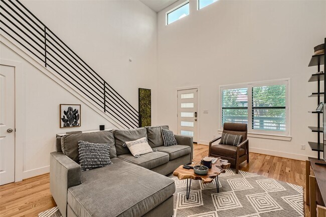 Foto del edificio - 4916 McKinney St