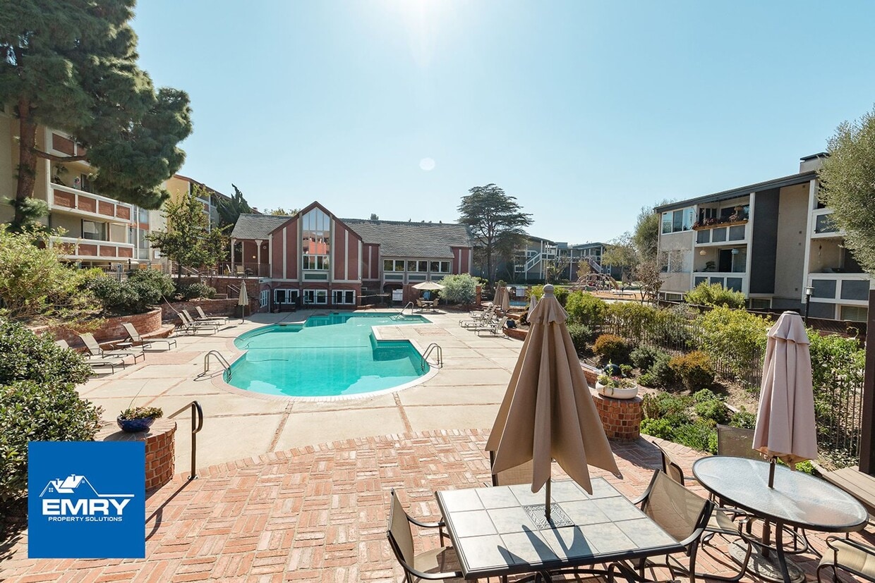 Foto principal - Condo for Rent in Culver City 2 Bed 2 Bath...