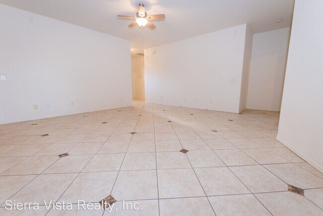 Foto del edificio - 4 br, 2 bath House - 1467 Calle Esperanza