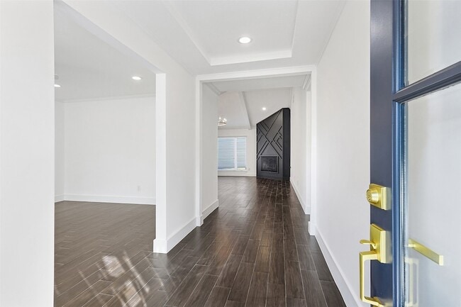 Photo - 2410 Del Norte St House