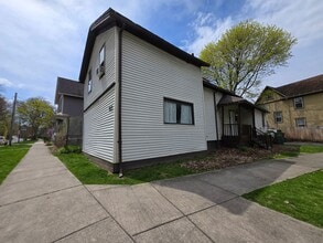 Building Photo - 713 Meigs St