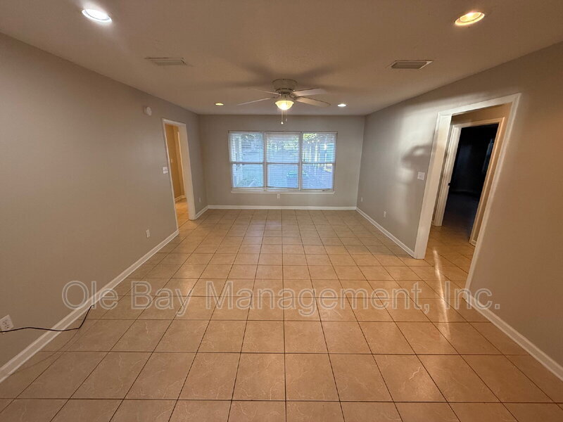 Primary Photo - 7225 Bay Rd