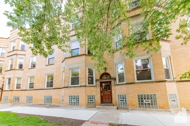 Building Photo - 3215 W Altgeld St