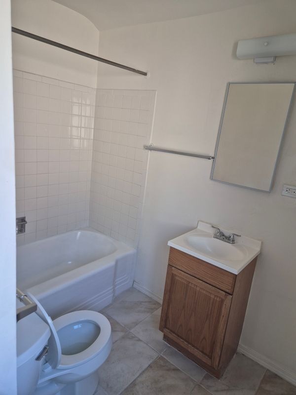 Foto del edificio - 118 Fano St