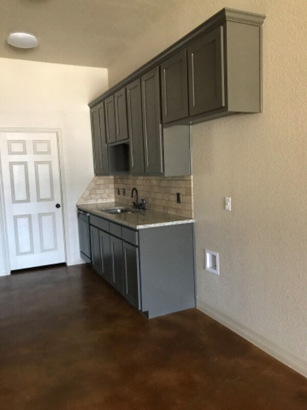 1106 W 2nd St, McGregor, TX 76657 Townhome Rentals in McGregor TX