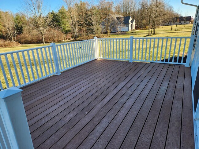 Foto del edificio - 269 Rudy Rd