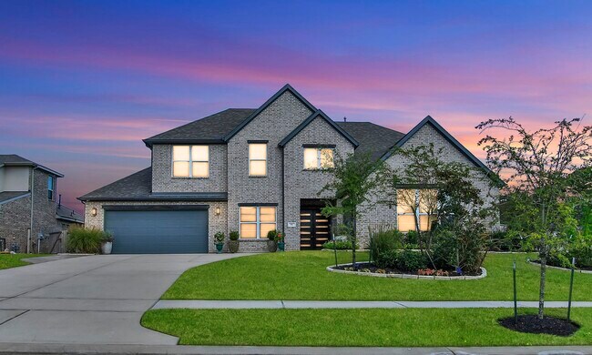 Foto del edificio - 902 Falcon Hollow Ln