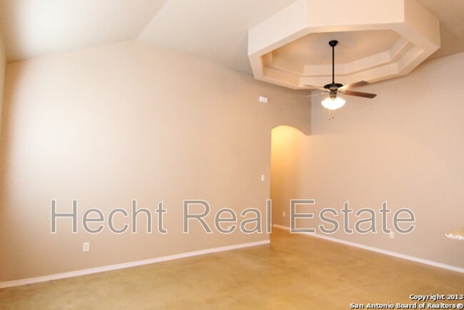 Building Photo - 260 Rosalie Dr