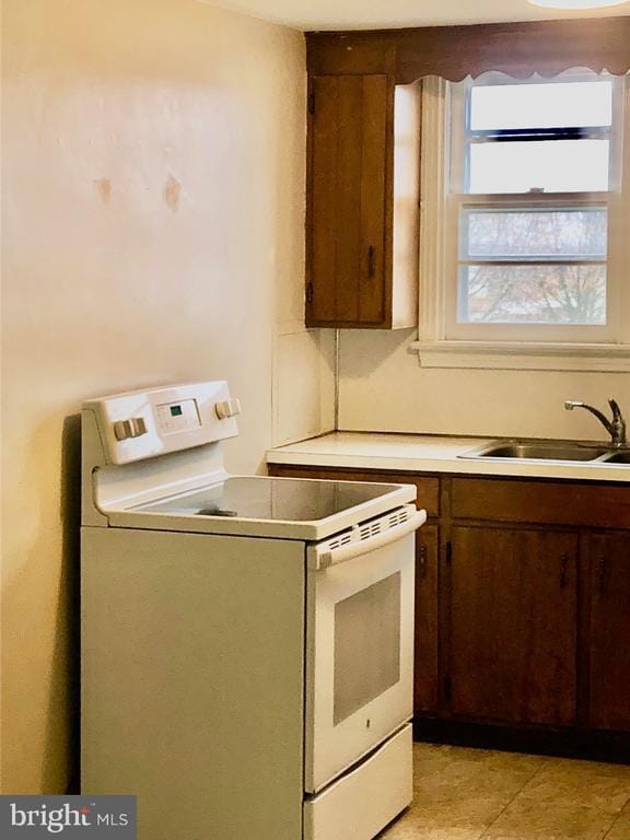 Foto del edificio - 50 Dymond Ave