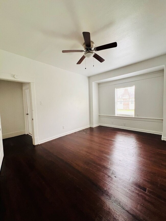 Foto del edificio - 3327 Procter St