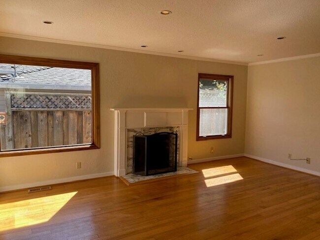 Foto del edificio - Charming home in great location